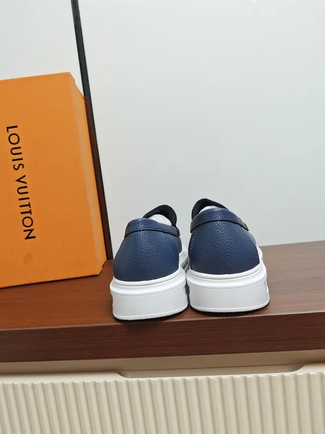 Louis Vuitton Run Away Navy Blue Pebbled Leather Platform Loafers
