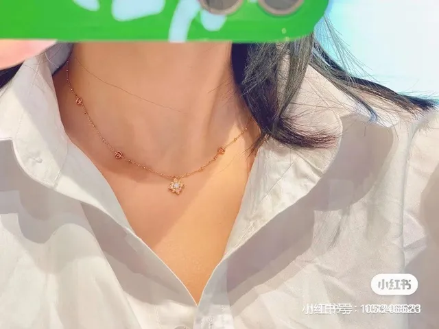 Gucci Gold Transparent Rose Chain Interlocking G Charms Necklace