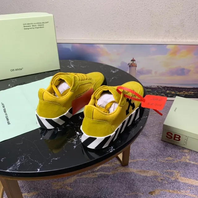 Off-White The Ten Yellow Black Suede Upper Diagonal Arrow Logo Lifestyle Sneakers