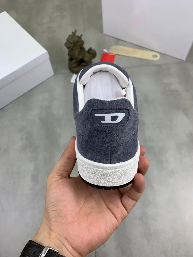 Diesel Lifestyle Sneaker Gray Suede White Lace Low-Top Sneakers