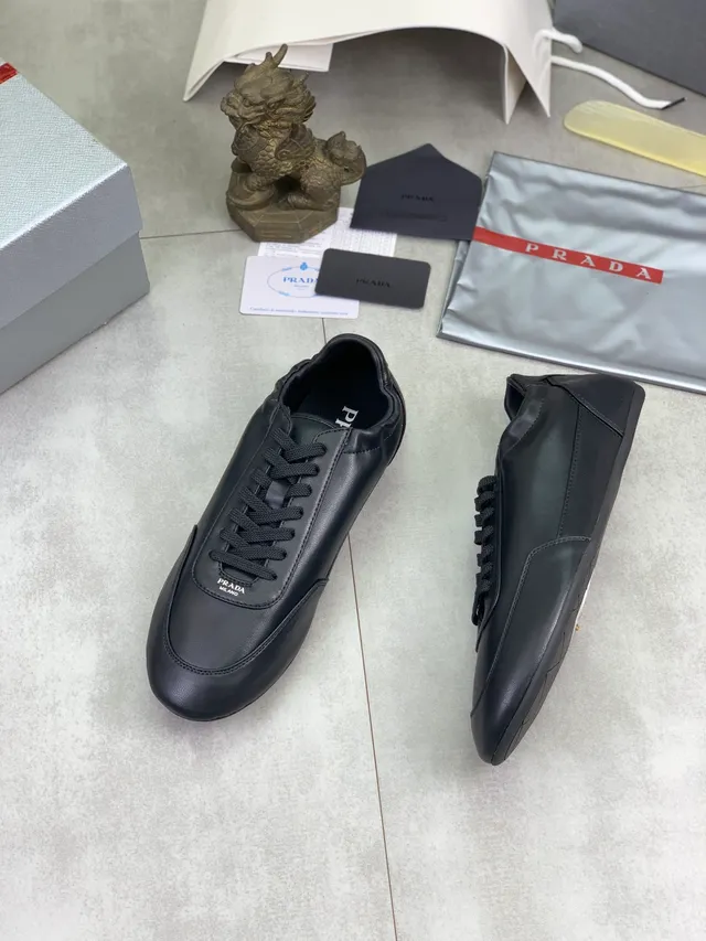 Prada Black Leather Lace-Up Casual Shoe