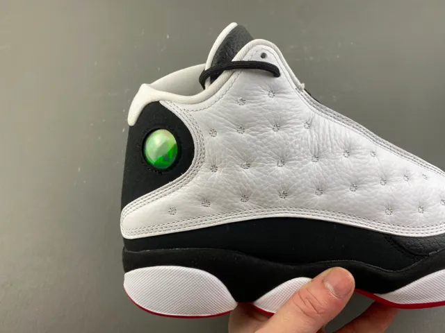 Air Jordan 13 White Black Red Quilted Basketball Shoes