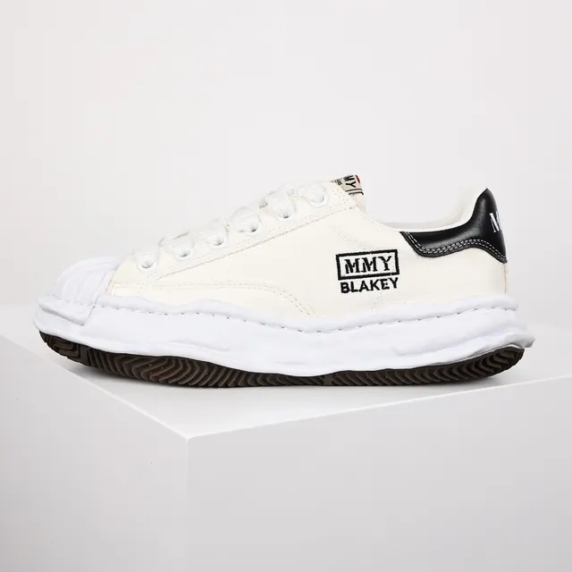 MMY White Black Canvas Upper Sculpted Midsole Sneakers