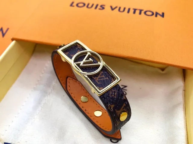 Louis Vuitton Monogram Canvas Circle Buckle Brown Gold Leather Belt