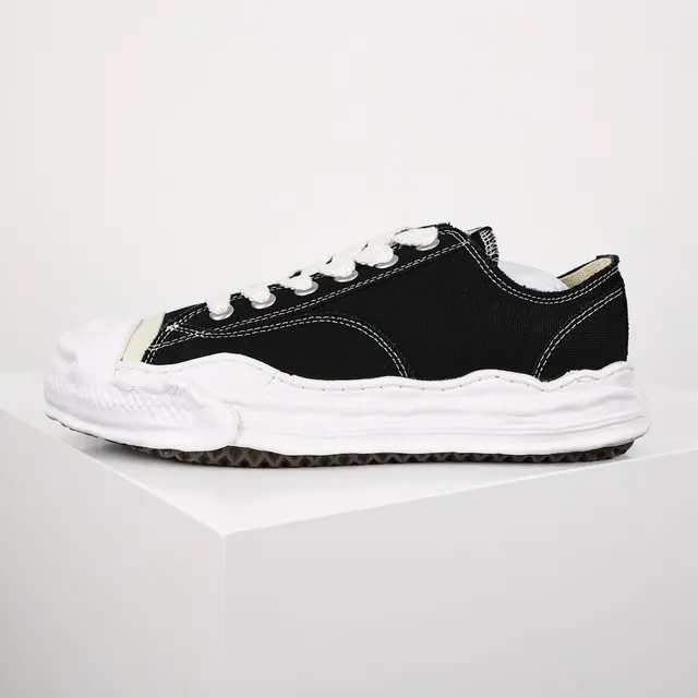 Maison Margiela Black White Deconstructed Oversized Sole Lifestyle Sneakers