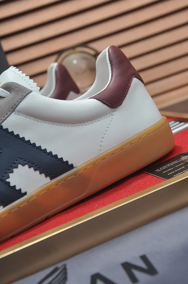 Hogan White Navy Low-Top Mixed-Material Lifestyle Sneakers