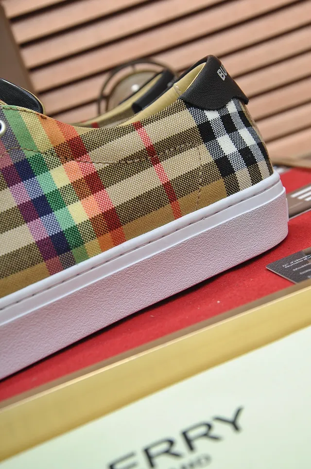 Burberry Plaid Low-Top Lifestyle Sneakers