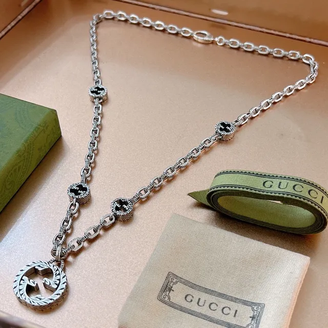 Gucci Interlocking G Ornate Twisted-Link Necklace