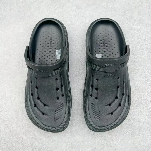 Crocs Echo Clog Black Molded Strap Clog