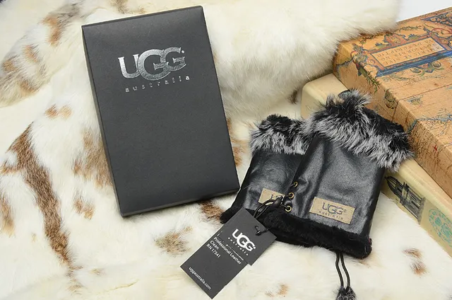 UGG Fur-Trimmed Leather Pouch Bucket Bag