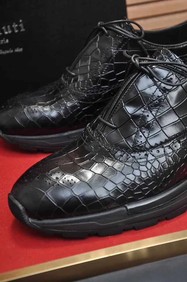 Black Crocodile-Embossed Leather Wingtip Brogue