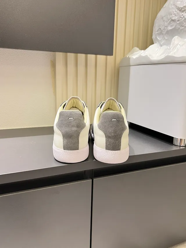 Maison Margiela White Multicolor Low-Top Leather Upper Lifestyle Sneakers