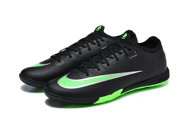 Nike Black Green Low-Cut Textured Synthetic Upper Indoor Soccer Shoes