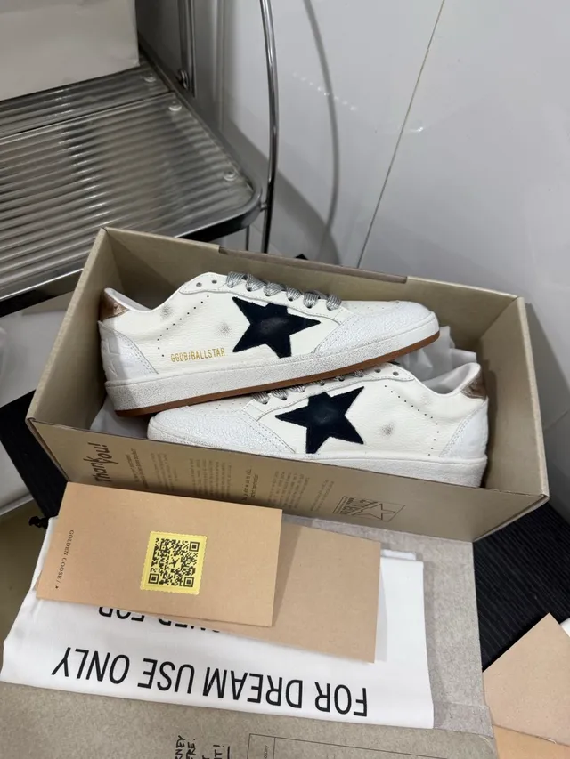 Golden Goose Ball Star Off-White Distressed Leather Lifestyle Sneakers