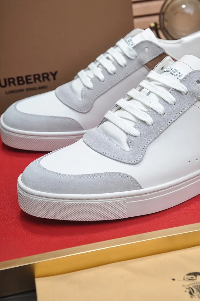 Burberry White Beige Low-Top Panelled Leather-Suede Lifestyle Sneakers