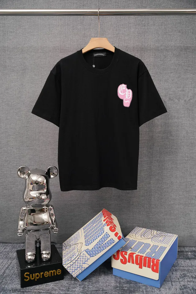 Supreme Graphic Print Pink Heart T-Shirt