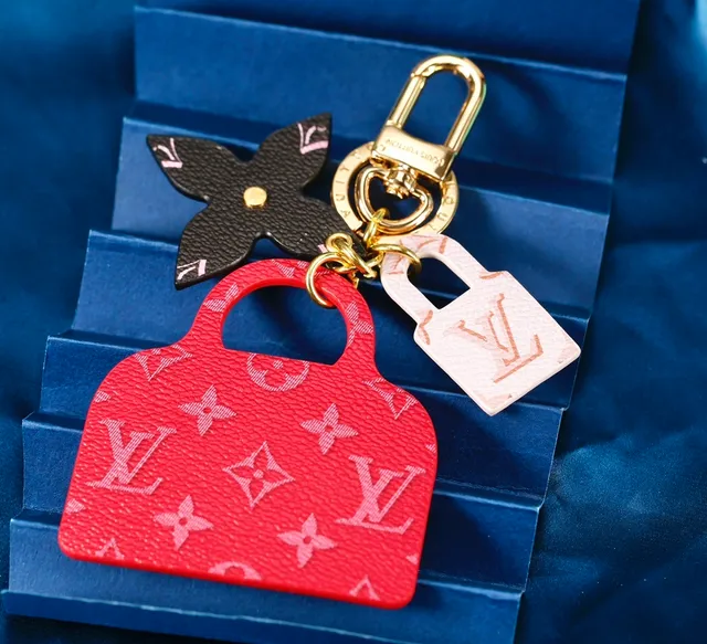 Louis Vuitton Multicolore Charm Set Red Black Monogram-Print Leather Gold-Tone Hardware Crossbody Bag