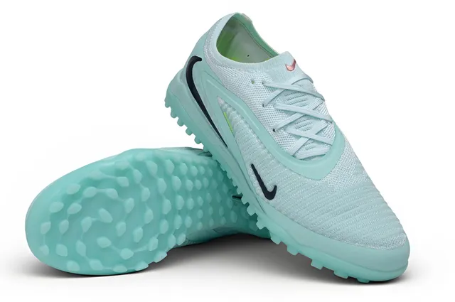 Nike Blue Black Knit Upper Low-Cut Silhouette Turf Soccer Shoes
