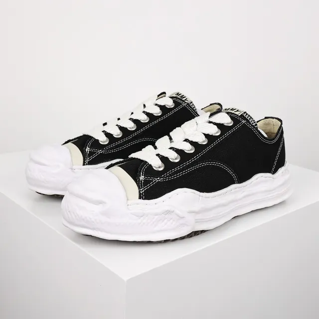 Maison Margiela Black White Deconstructed Oversized Sole Lifestyle Sneakers