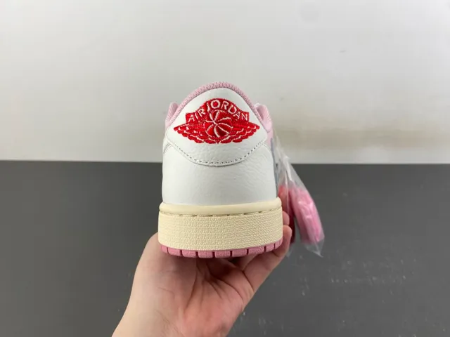 Nike Pink Beige Low-Top Layered Leather Lifestyle Sneakers