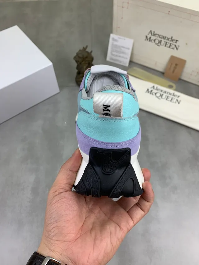 Alexander McQueen Purple Blue Oversized Silhouette Mixed-Material Upper Lifestyle Sneakers