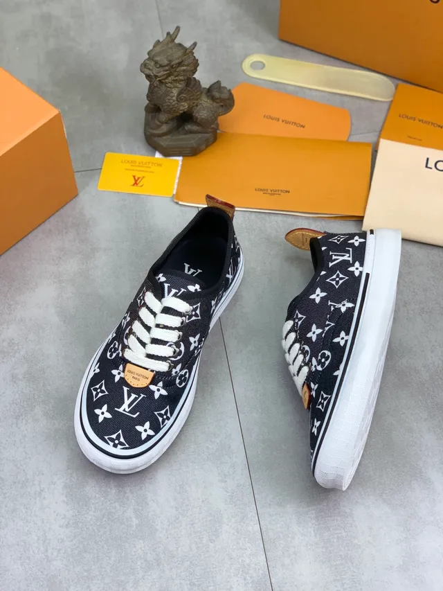Louis Vuitton Monogram Canvas Low-Top Skateboard Shoes