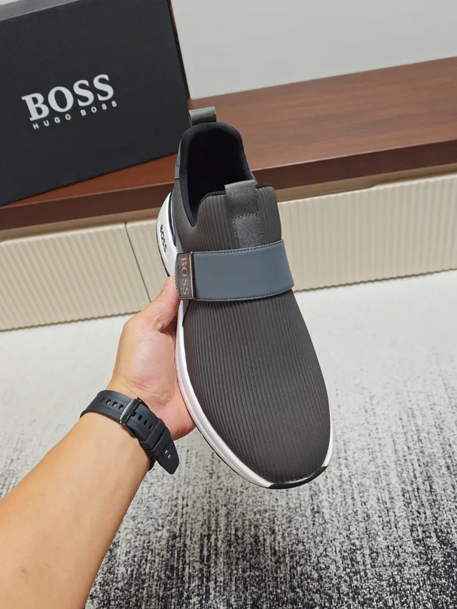 Hugo Boss Gray White Ribbed Knit Upper Strap Closure Lifestyle Sneakers