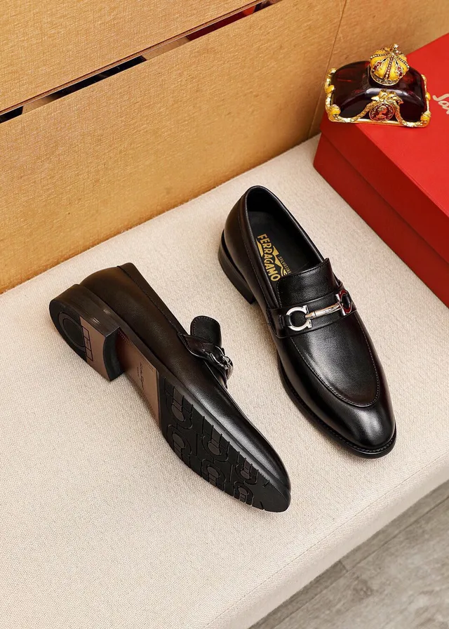 Salvatore Ferragamo Gancini Black Leather Horsebit Loafers