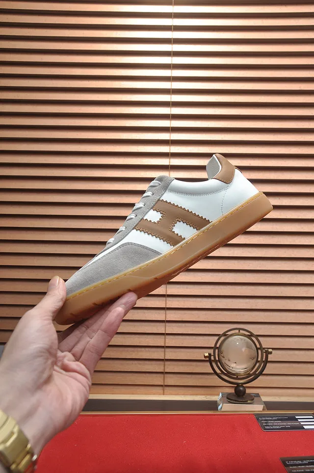 Hogan White Brown Mixed-Material Upper Gum Sole Lifestyle Sneakers