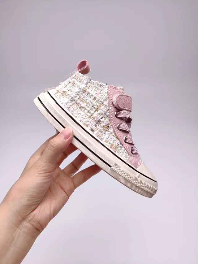 Converse Chuck Taylor All Star Tweed Pink Lifestyle Sneaker