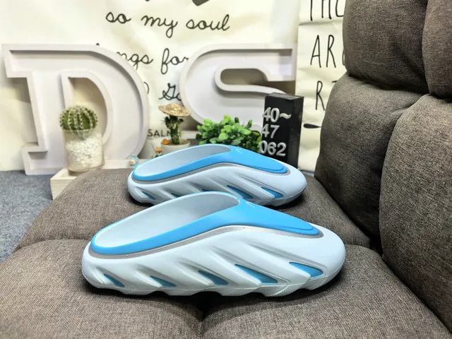 Gray and Blue Accent Molded Sole Slipper
