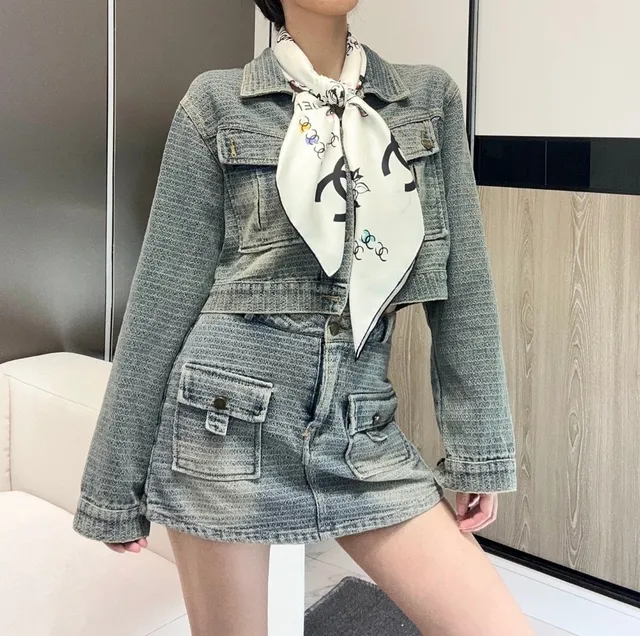 Chanel Scarf-Tied Strapless Graphic-Print Vest Top