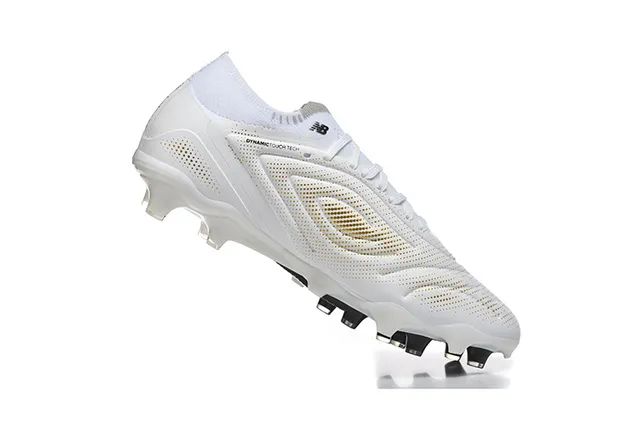 New Balance White Black Low-Cut Knit Upper Asymmetric Lacing System Firm-Ground Soccer Shoes