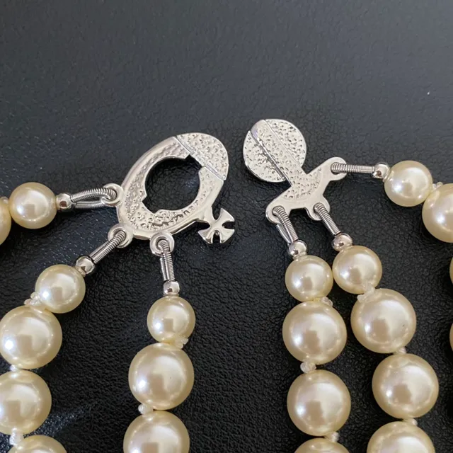 Vivienne Westwood Orb Pearl Necklace Beige Gold Multi-Strand Logo Clasp Necklace