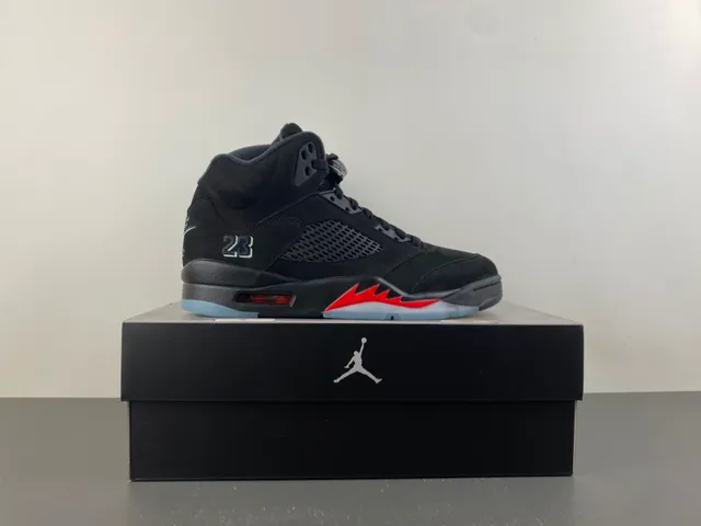 Air Jordan 5 Black Red Lightning Bolt Basketball Shoes