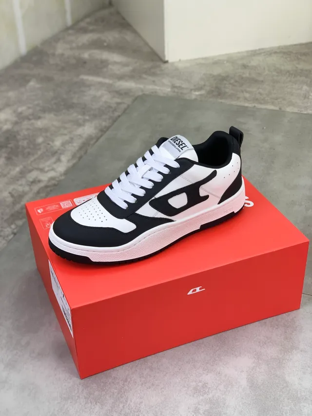 Diesel Black White Contrast Perforated Toe Cap Lifestyle Sneakers