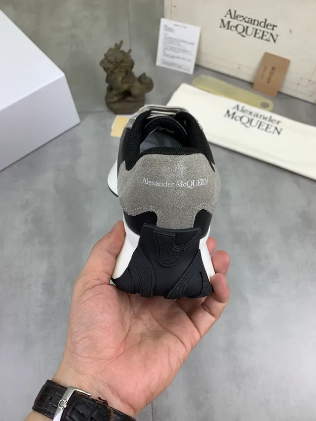 Alexander McQueen Oversized Sneaker Gray and Black Lifestyle Sneakers