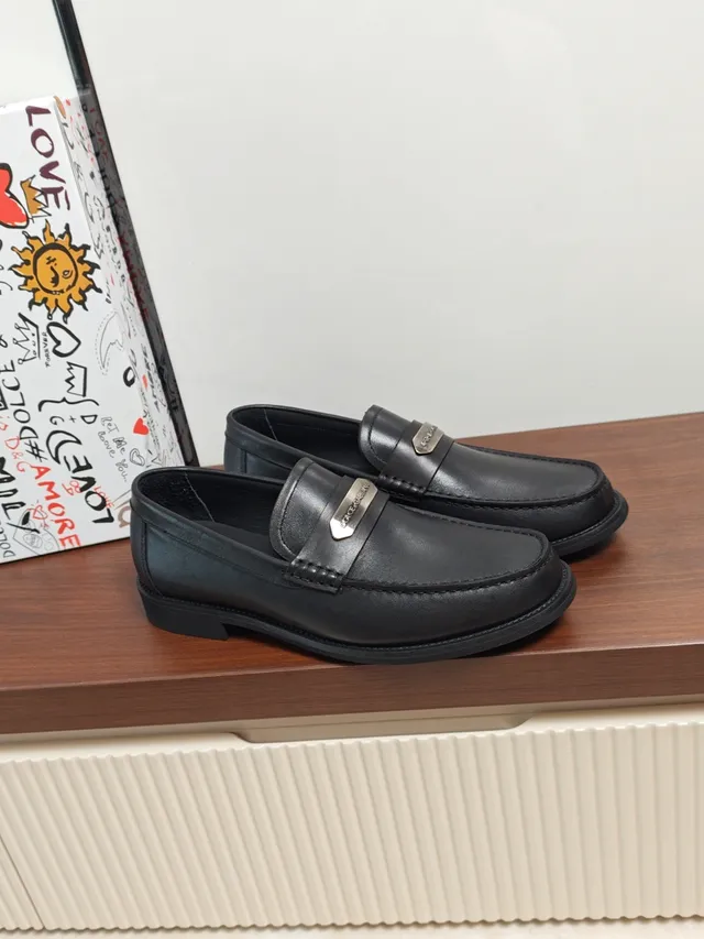 Dolce & Gabbana Black Leather Penny Loafer