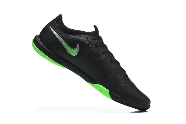 Nike Black Green Low-Cut Textured Synthetic Upper Indoor Soccer Shoes