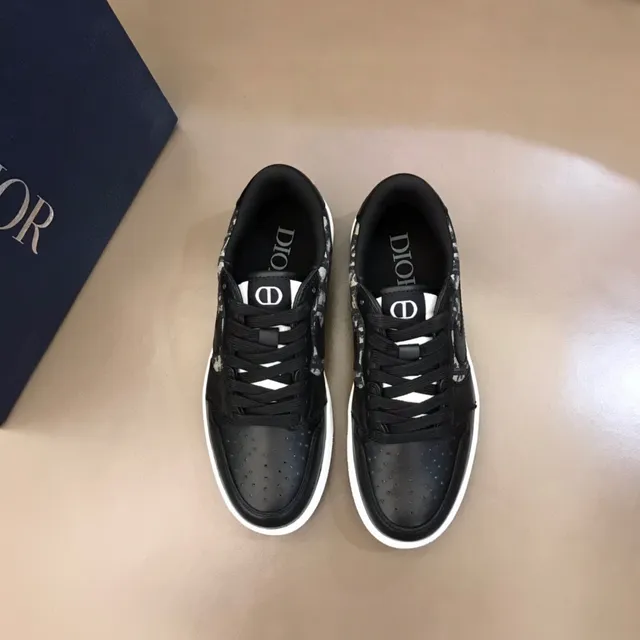 Nike Black Beige Low-Top Monogrammed Side Panel Lifestyle Sneakers