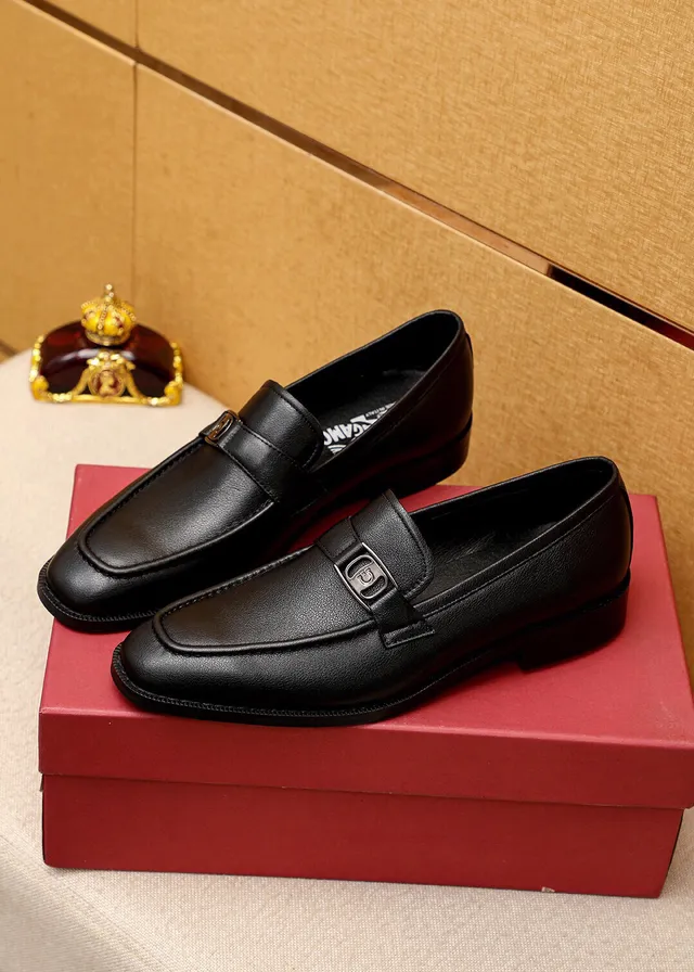 Salvatore Ferragamo Gancini Loafer Black Leather Loafers