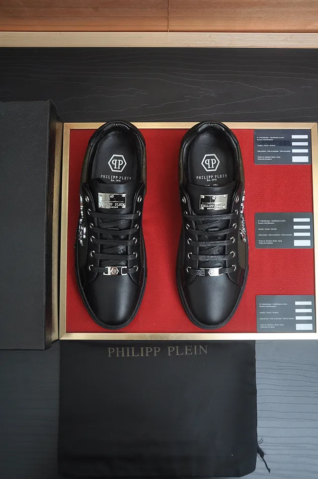 Philipp Plein Black and Olive Green Ribbed Lifestyle Sneakers