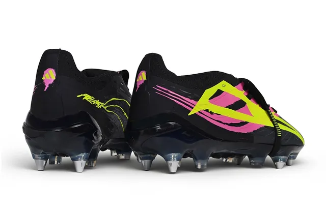 Puma Black Pink Low-Cut Knit Upper Asymmetrical Strap Closure Firm-Ground Soccer Shoes