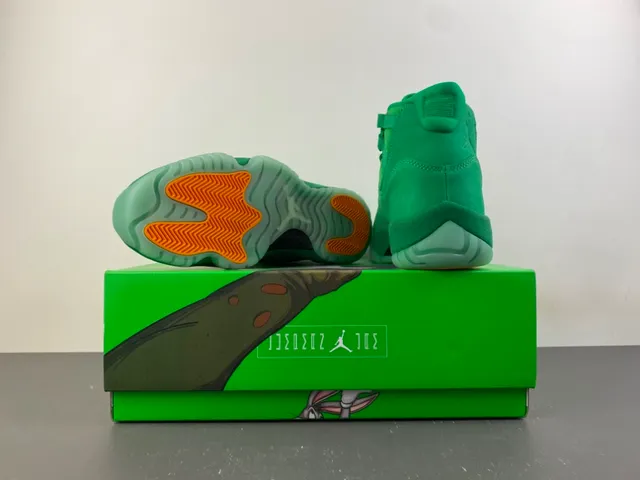 Air Jordan 11 Monochromatic Green Suede Basketball Shoes
