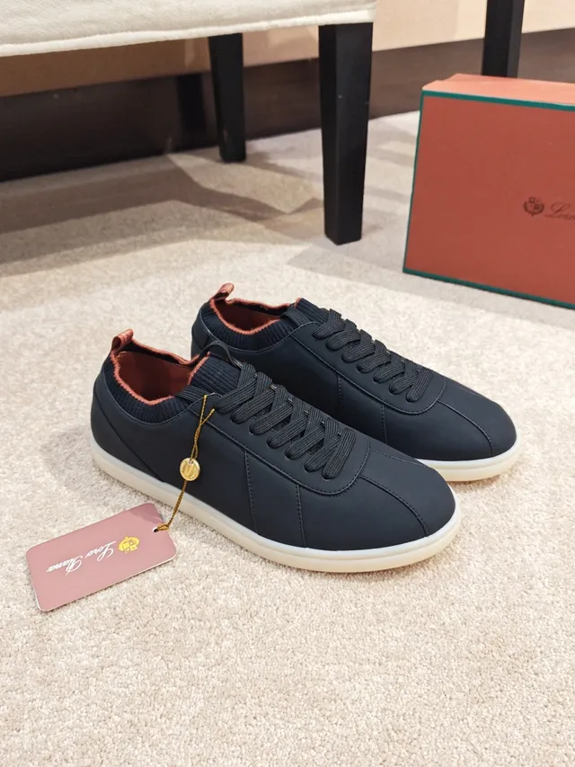 Navy Beige Low-Top Lace-Up Sneakers