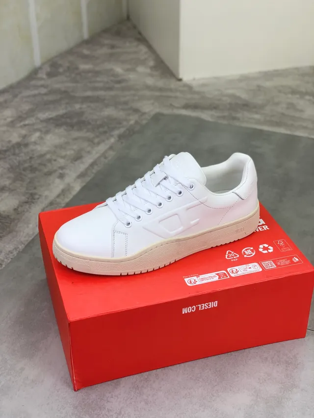Diesel White Low-Top Lifestyle Sneaker