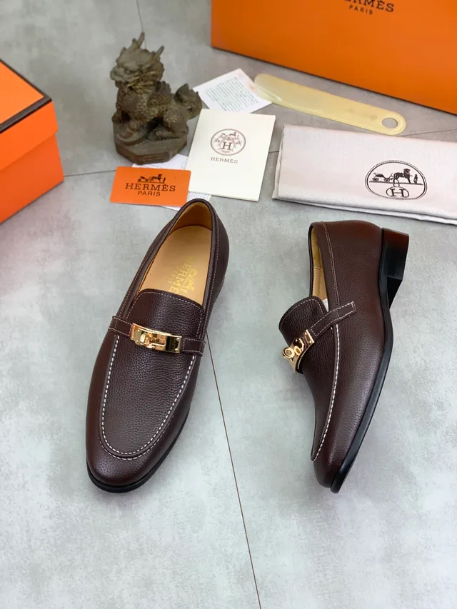 Hermès Oran Brown Gold Pebbled Leather H-Buckle Hardware Loafer