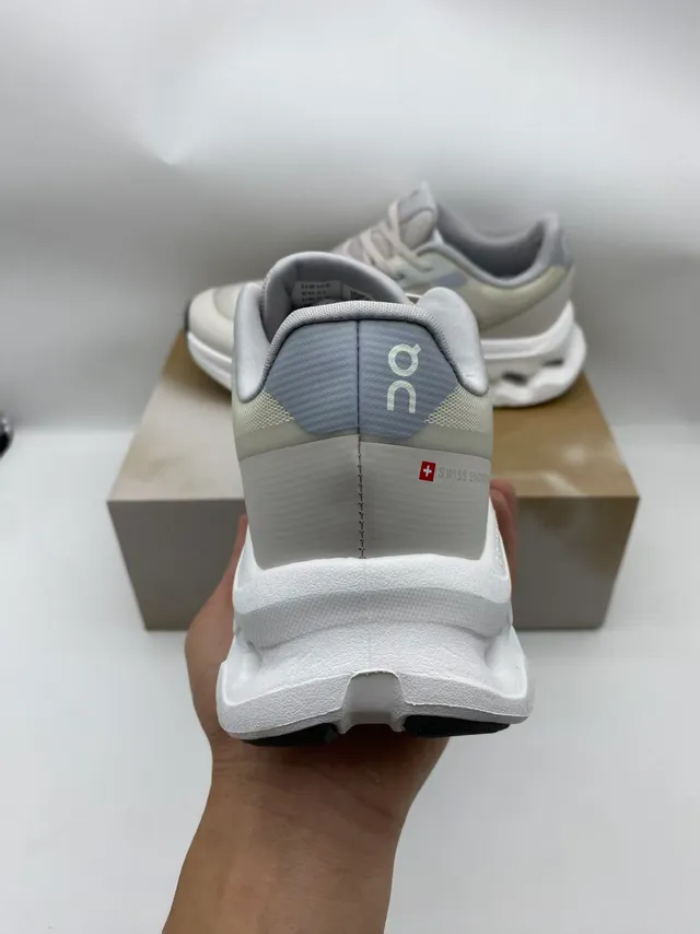 On Beige Gray Sculpted Open-Cell Midsole Mesh And Synthetic Overlay Upper Running Shoes