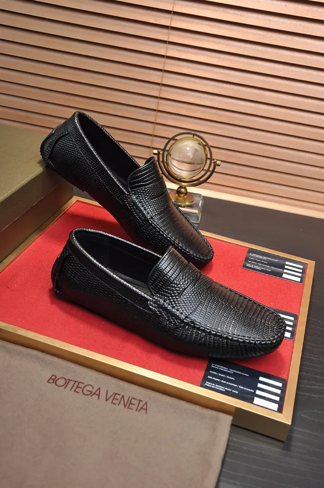 Bottega Veneta Black Reptile-Embossed Leather Penny Strap Loafer