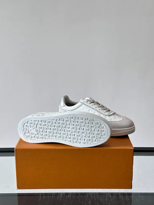 Louis Vuitton Gray Silver Textured Pebbled Upper Metallic Accents Lifestyle Sneakers